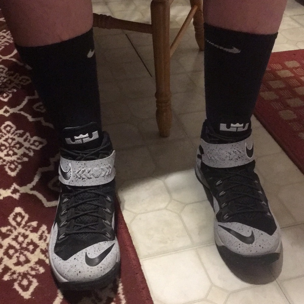 Lebron soldier zoom Oreo zip